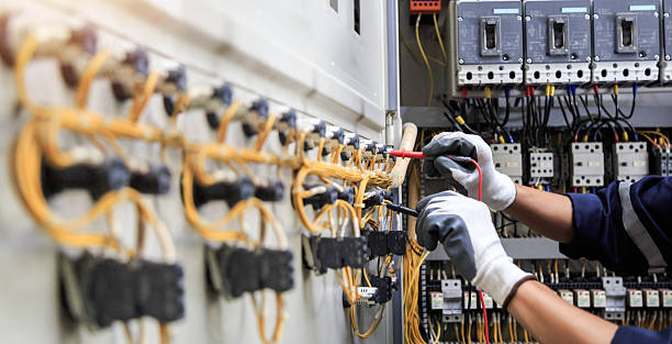 Professional Electrician technician working in Calvert, TX